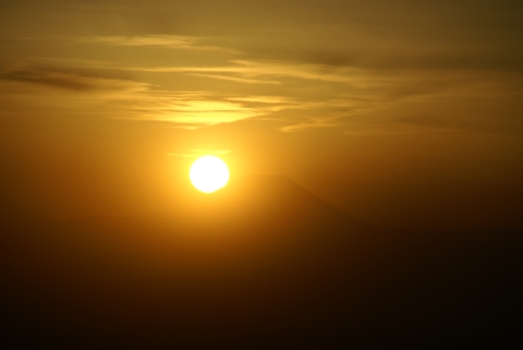 富士山にかかる夕日